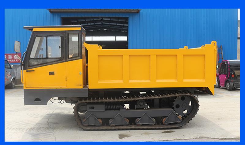 12噸履帶運(yùn)輸車(chē)實(shí)景拍攝